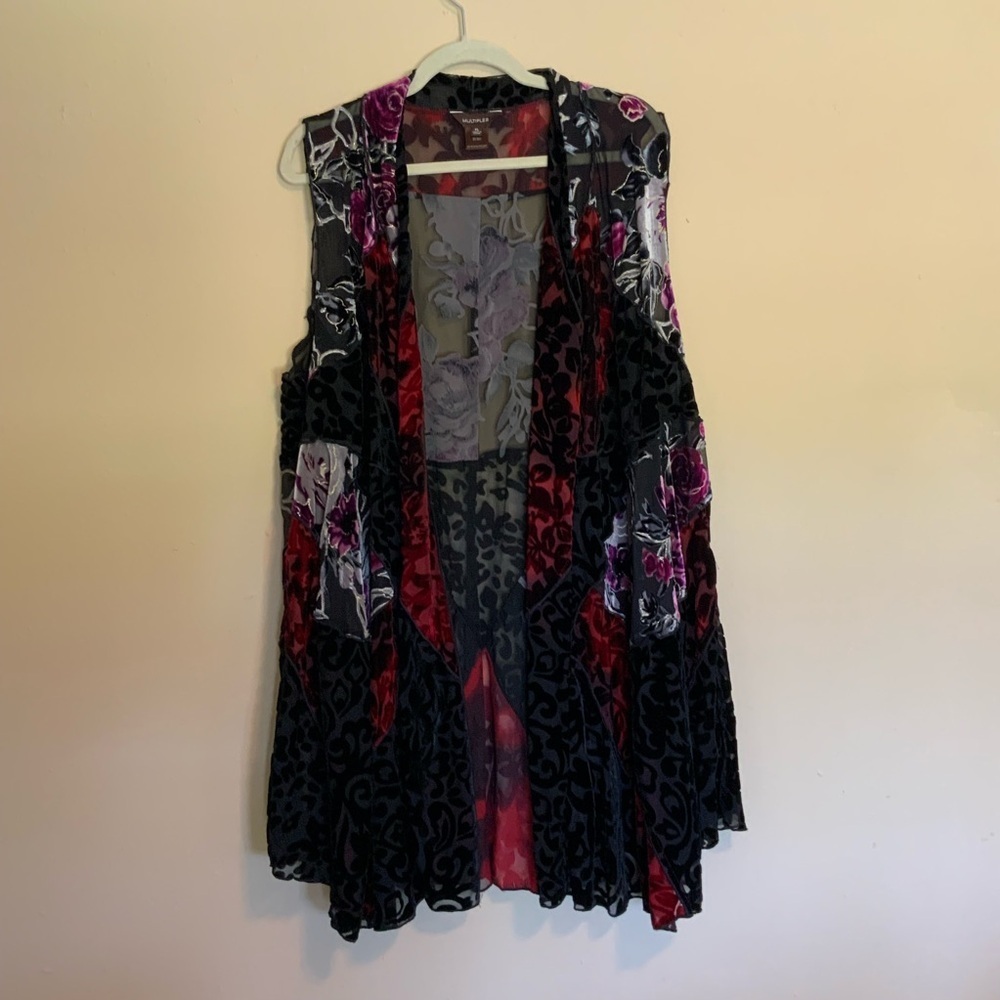 Multiples size XL sleeveless kimono jacket black velvet like fabric floral